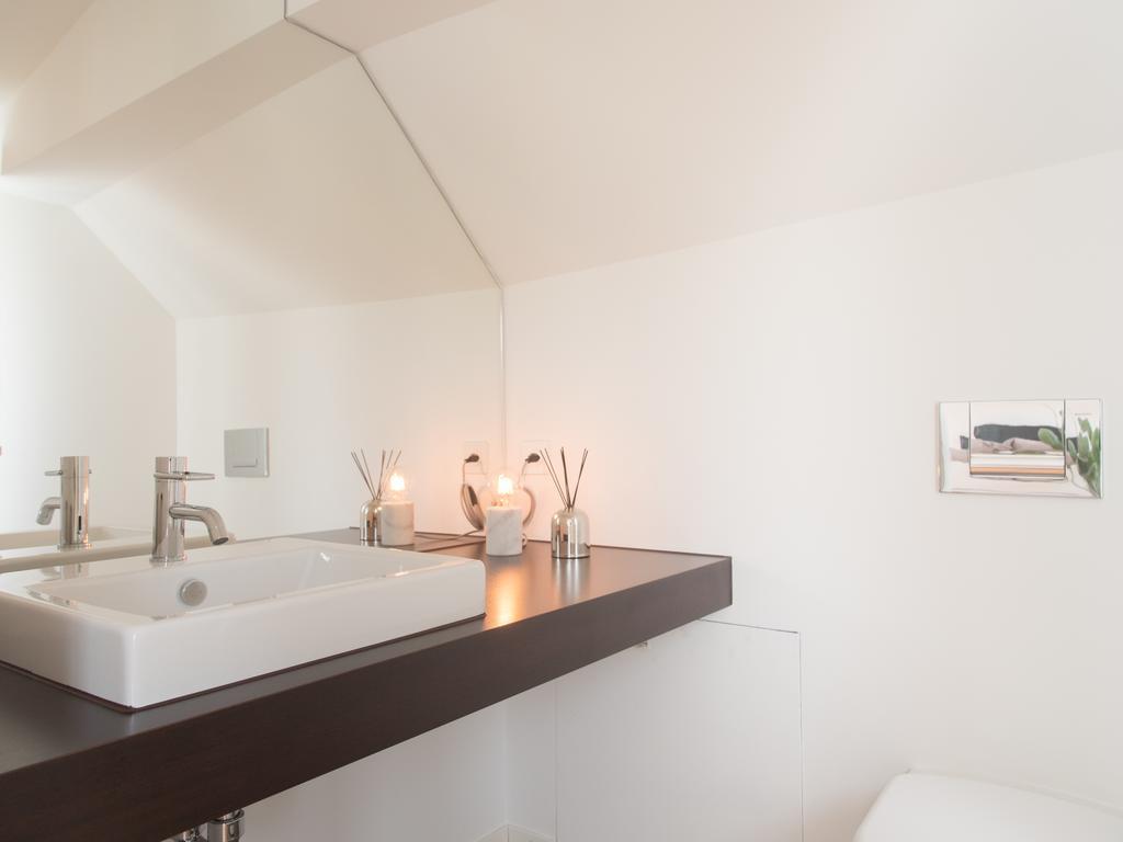Le Bijou Lq80 Jacuzzi Penthouse Apartment Zurich Room photo
